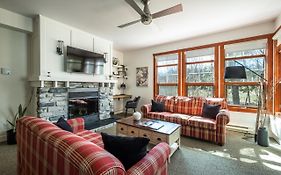 * Nouveau * Condo 1 chambre à Tremblant Les-Eaux