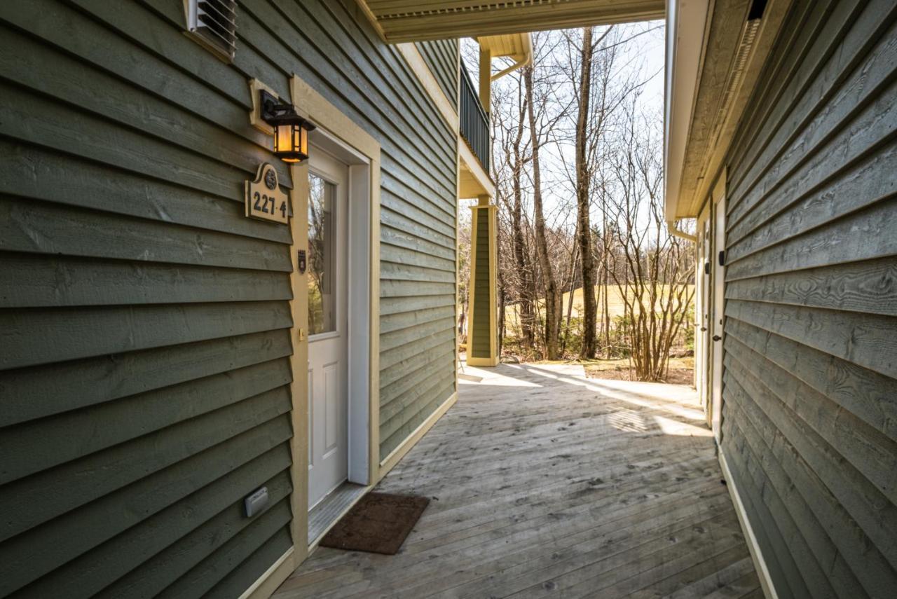* Nouveau * Condo 1 chambre à Tremblant Les-Eaux Mont-Tremblant Extérieur photo